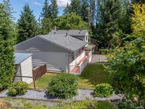 $750,000 - 502 Ninth St<br>British Columbia, V9R 1A7