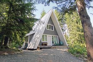 $739,000 - 5461 Grouse Rd<br>British Columbia, V9J 1L2