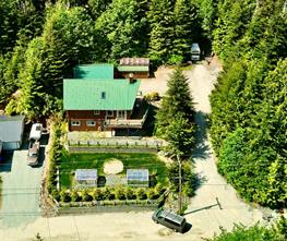 $980,000 - 1373 Victoria Rd<br>Ucluelet, British Columbia, V0R 3A0