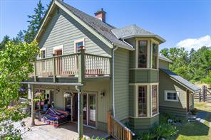 $1,075,000 - 5535 Kitsuksis Rd<br>Port Alberni, British Columbia, V9Y 7M6