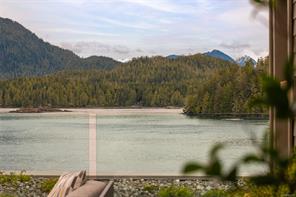 $1,998,000 - 368 Main St<br>Tofino, British Columbia, V0R 2Z0