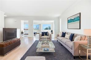 $829,000 - 5812 Bradbury Rd<br>Nanaimo, British Columbia, V9T 6R2