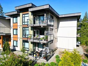 $799,000 - 700 Yew Wood Rd<br>Tofino, British Columbia, V0R 2Z0