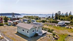 $349,000 - 1090 Seventh Ave<br>Ucluelet, British Columbia, V0R 3A0