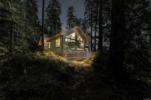$1,375,000 - 7 Island #7 <br>British Columbia, V0R 2G0