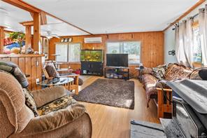 $889,000 - 288 Albion Cres<br>Ucluelet, British Columbia, V0R 3A0