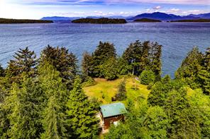 $1,999,000 - 100 Mathers Lane<br>Bamfield, British Columbia, V0R 1B0