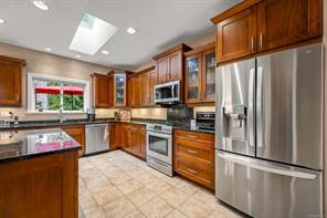 $1,098,000 - 6503 Walker Frontage Rd<br>British Columbia, V0R 1W0