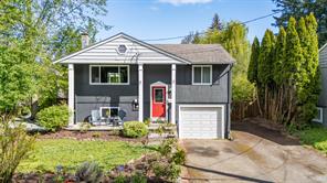 $624,900 - 676 Beaconsfield Rd<br>Nanaimo, British Columbia, V9R 1X2