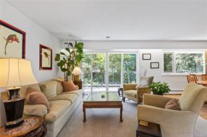 $965,000 - 1059 Old Victoria Rd<br>Nanaimo, British Columbia, V9R 6R4