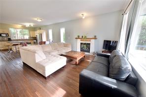 $1,199,000 - 645 Shore Pine Cres<br>Tofino, British Columbia, V0R 2Z0