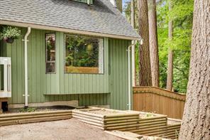 $825,000 - 5611 Porpoise Pl<br>Nanaimo, British Columbia, V9T 5G9