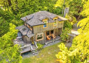 $2,399,000 - 1076 Pacific Rim Hwy<br>Tofino, British Columbia, V0R 2Z0