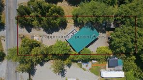 $315,000 - 1145 Seventh Ave<br>Ucluelet, British Columbia, V0R 3A0