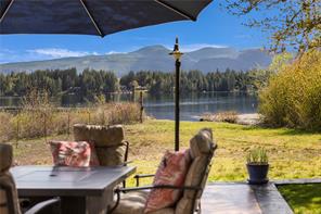 $399,900 - 10324 Lakeshore Rd<br>Port Alberni, British Columbia, V9Y 8Z6