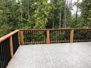 $1,379,000 - 1869 Cedar Grove Pl<br>Ucluelet, British Columbia, V0R 3A0