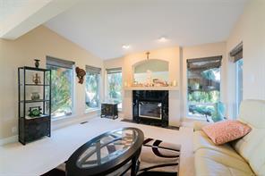 $1,599,900 - 3689 Glen Oaks Dr<br>British Columbia, V9T 5A1