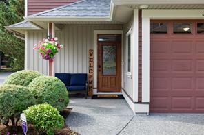 $675,900 - 3430 Maveric Rd<br>Nanaimo, British Columbia, V9T 0C7