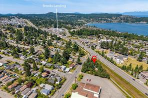 $499,000 - 1750 Waddington Rd<br>Nanaimo, British Columbia, V9S 4W3