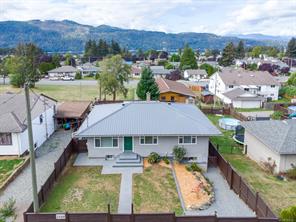 $699,900 - 2588 11th Ave<br>Port Alberni, British Columbia, V9Y 2S1