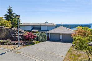 $1,799,800 - 180 Canterbury Cres<br>Nanaimo, British Columbia, V9T 4S4