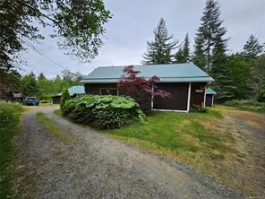 $679,000 - 2791 Burde St<br>Port Alberni, British Columbia, V9Y 7M4