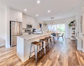 $895,000 - 625 Hellesen Dr<br>Tofino, British Columbia, V0R 2Z0