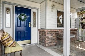 $899,000 - 5276 Catalina Dr<br>British Columbia, V9V 1H1