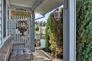 $899,000 - 5276 Catalina Dr<br>British Columbia, V9V 1H1