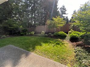 $849,900 - 5160 Hammond Bay Rd<br>Nanaimo, British Columbia, V9T 5B5