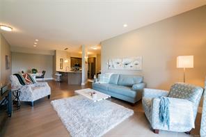 $599,900 - 104 Esplanade St<br>British Columbia, V9R 0G6