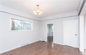 $499,000 - 674 Farquhar St<br>Nanaimo, British Columbia, V9R 2E5