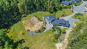 $2,969,000 - 1432 Kaz Crt<br>Nanaimo, British Columbia, V9R 0B4