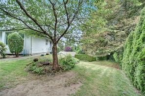 $424,900 - 259 Craig St<br>Nanaimo, British Columbia, V9R 3V5