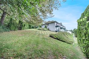 $424,900 - 259 Craig St<br>Nanaimo, British Columbia, V9R 3V5