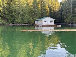 $250,000 - 55 USELESS Inlet<br>Port Alberni, British Columbia, V0R 2B0