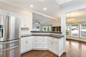 $439,000 - 5854 Turner Rd<br>Nanaimo, British Columbia, V9T 2N6