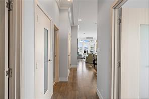 $725,000 - 10 Chapel St<br>Nanaimo, British Columbia, V9R 5H2