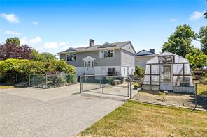 469 Deering St, (Na South Nanaimo) Nanaimo British Columbia, V9R 1B8 REMAX PROFESSIONALS $675,000 - 469 Deering St, (Na South Nanaimo) Nanaimo British Columbia, V9R 1B8