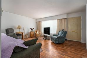 $415,999 - 1656 Meredith Rd<br>Nanaimo, British Columbia, V9S 2M2