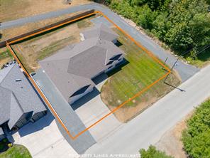 $1,489,000 - 2780 Burde St<br>Port Alberni, British Columbia, V9Y 7M4