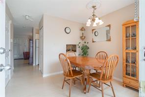 $399,900 - 444 Bruce Ave<br>Nanaimo, British Columbia, V9R 5W5