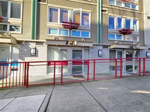 $374,500 - 99 Chapel St<br>Nanaimo, British Columbia, V9R 5H3