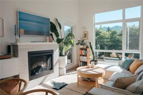 $849,000 - 700 Yew Wood Rd<br>Tofino, British Columbia, V0R 2Z0