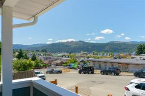 $949,500 - 3807 5th Ave<br>Port Alberni, British Columbia, V9Y 4K5