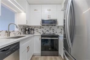 $415,000 - 1906 Bowen Rd<br>Nanaimo, British Columbia, V9S 5S6