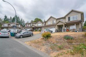 $779,000 - 1097 Silver Mountain Rd<br>Nanaimo, British Columbia, V9R 7E2
