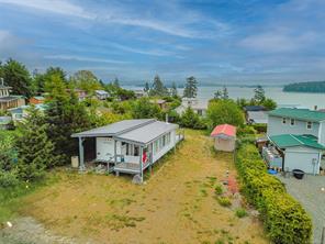 $339,000 - 1098 Sixth Ave<br>Ucluelet, British Columbia, V0R 3A0