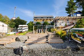 $4,250,000 - 320 Main St<br>Tofino, British Columbia, V0R 2Z0