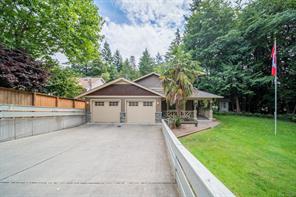 $949,900 - 3002 Charles St<br>Nanaimo, British Columbia, V9T 2Y1